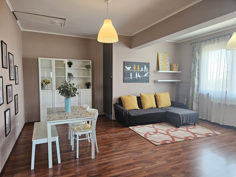 Pod Grant, direct proprietar, spatios (82 mp), complet mobilat si utilat