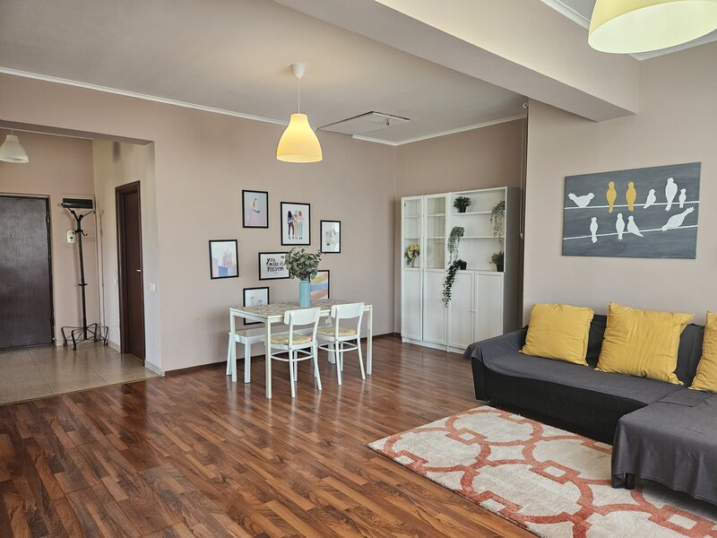 Pod Grant, direct proprietar, spatios (82 mp), complet mobilat si utilat